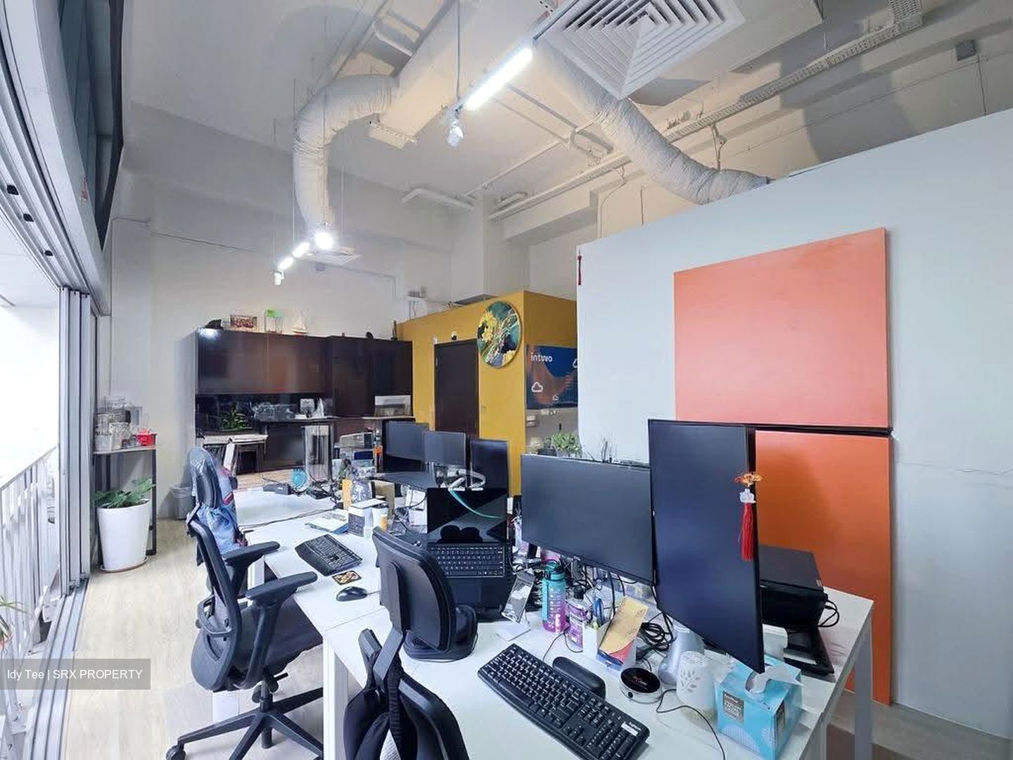 Eon Shenton (D2), Office #634978491